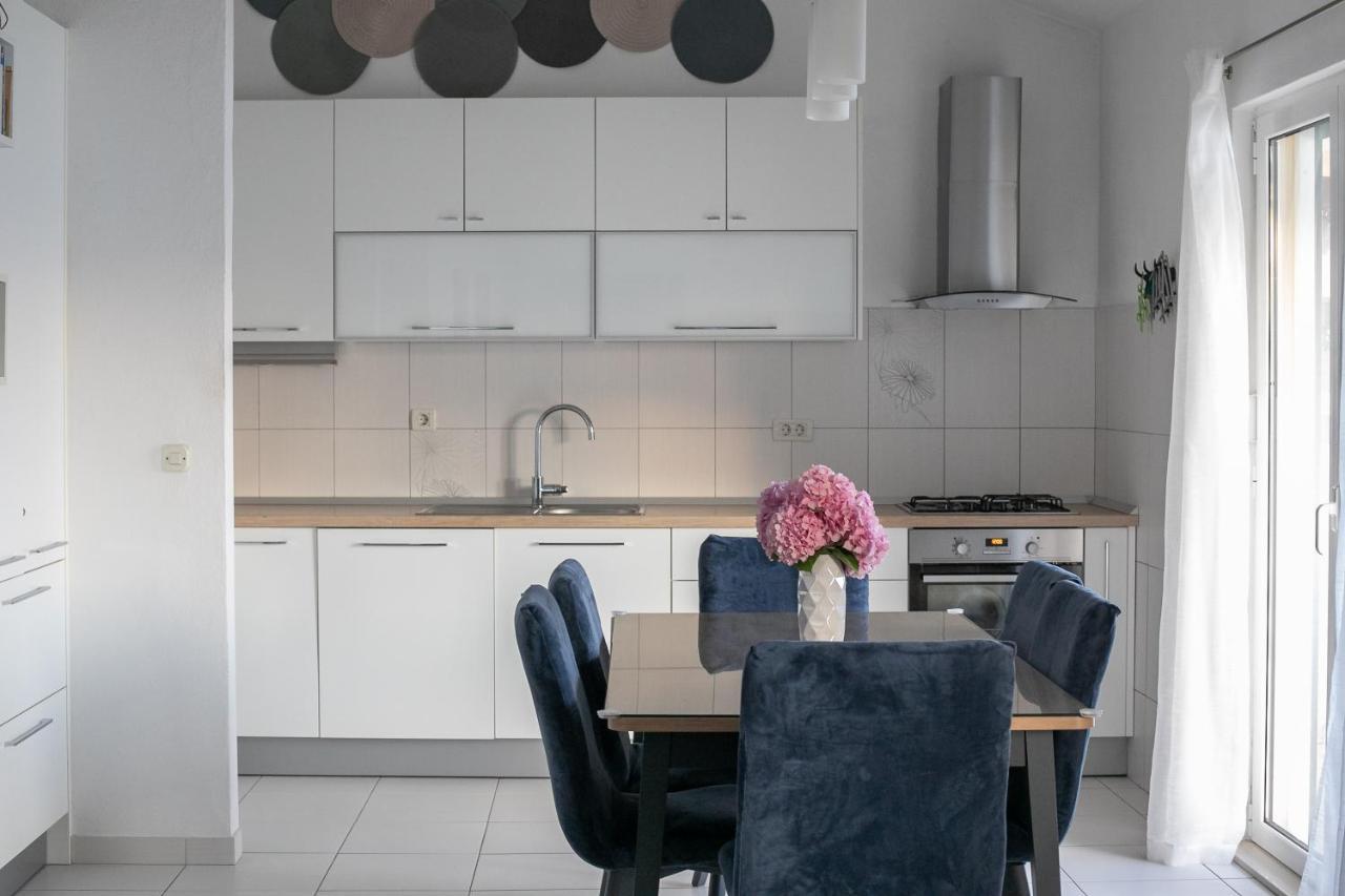 Apartment By The Sea Podgora Εξωτερικό φωτογραφία